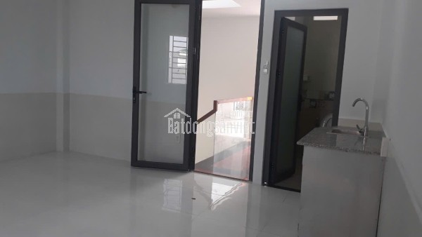 PHÒNG TRỌ RỘNG RÃI, ĐẦY ĐỦ TIỆN NGHI GẦN ĐH GIA ĐỊNH, CHỢ TÂN SƠN NHẤT CHỈ 4 TRIỆU/THÁNG