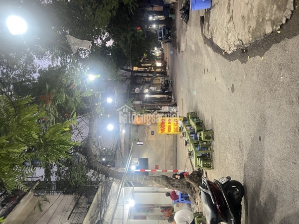 Nhà phố Yên Hoà - 2 mặt thoáng - gần chợ, trường học, tiện ích ngập tràn - 5 Tầng 6 Phòng ngủ, DT