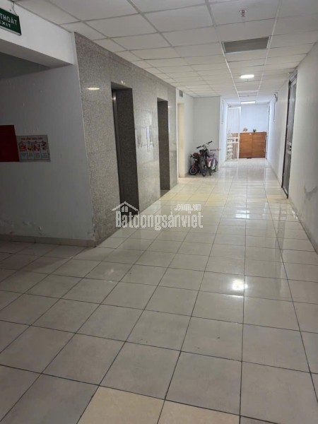 CHUNG CƯ CẦU GIẤY- NHÀ THIẾT KẾ HIỆN ĐẠI - Ô TÔ CHẠY VÒNG QUANH - 3PN - 2WC - 2 BAN CÔNG - TIỆN