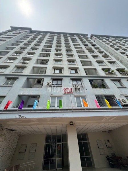 CHUNG CƯ CẦU GIẤY- NHÀ THIẾT KẾ HIỆN ĐẠI - Ô TÔ CHẠY VÒNG QUANH - 3PN - 2WC - 2 BAN CÔNG - TIỆN