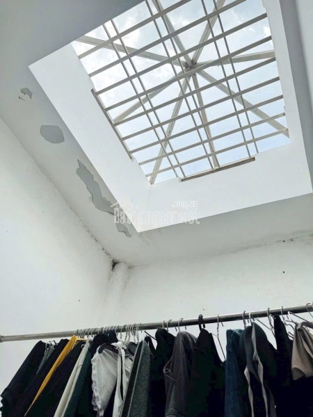 Nhà 3 tầng hẻm thông đường Sư Vạn Hạnh P9Q5. Giá: 2.98 tỷ