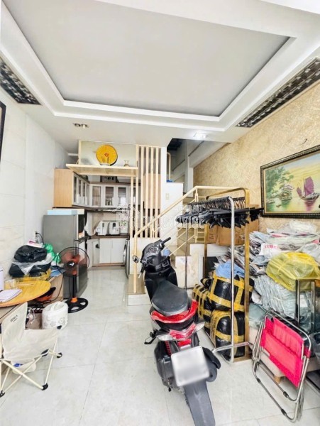 Nhà 3 tầng hẻm thông đường Sư Vạn Hạnh P9Q5. Giá: 2.98 tỷ