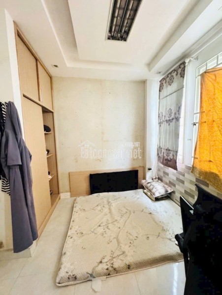 Nhà 3 tầng hẻm thông đường Sư Vạn Hạnh P9Q5. Giá: 2.98 tỷ