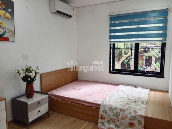 Căn tập thể phố Thọ Lão Hai Bà Trưng dt 120m2 giá chỉ có 2,25 tỷ nhà đẹp long lanh