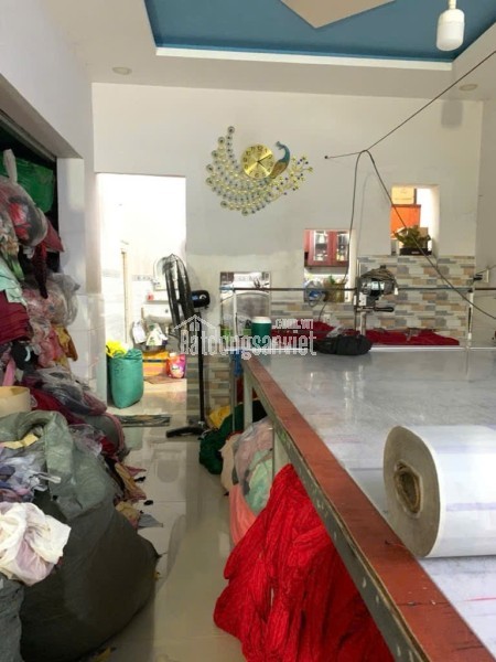 NHÀ ĐẸP 2 TẦNG 56M2- HXH ĐHT 42- GẦN CHỢ VÀ CÔNG VIÊN CÂY SỘP CHỈ HƠN 4 TỶ XÍU