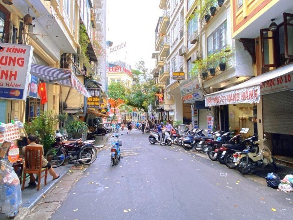 BÁN NHÀ MẶT PHỐ HÀNG ĐIẾU – 6 TẦNG THANG MÁY – DÒNG TIỀN 75TR/THÁNG – GIÁ CHỈ 37.4TỶ