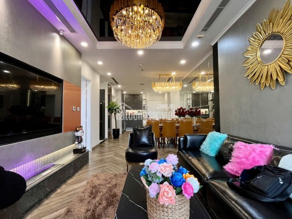 Cần bán căn hộ hoa hậu 3 PN toà Park 12 Times City gấp. Hướng Nam mát. Lh 0011947422
