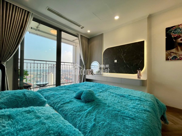 Cần bán căn hộ hoa hậu 3 PN toà Park 12 Times City gấp. Hướng Nam mát. Lh 0011947422