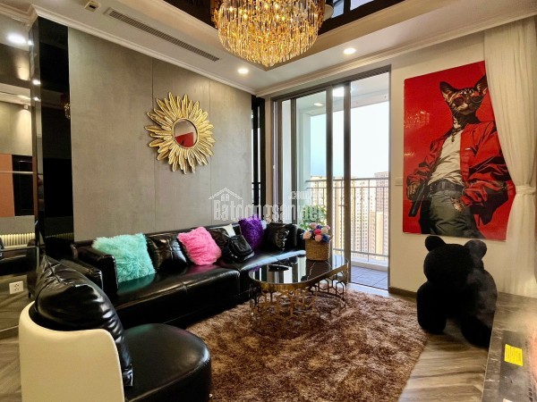 Cần bán căn hộ hoa hậu 3 PN toà Park 12 Times City gấp. Hướng Nam mát. Lh 0011947422