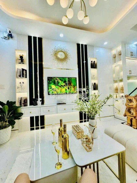TINH HOA PHÂN KHÚC 8 T.Ỷ NHỈNH - TRUNG TÂM PHƯỜNG PHÚ THUẬN, QUẬN 7