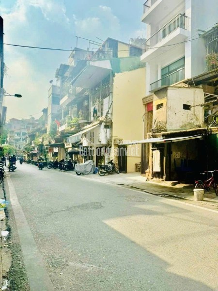 Hiếm - Mặt phố Nguyễn Văn Tố - Trung tâm phố cổ – 140m² – Mặt tiền 4,65m – Giá chỉ 73 tỷ (nhỉnh
