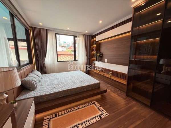 Hot!
THÁI HÀ 50m, 15.5 Tỷ, Nhà Đẹp Sang, Thoáng Sáng, Gần Ô Tô, Trung Tâm Đống Đa