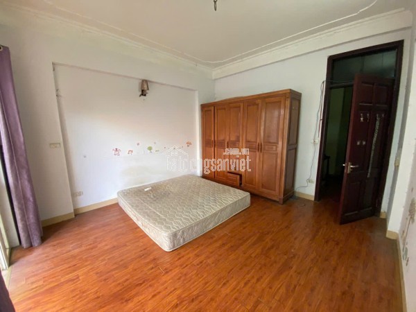 Bán nhà dân phố Triều Khúc, HN. DT 62m2, 4 tầng, giá 13.3 tỷ. LH: 0568433999