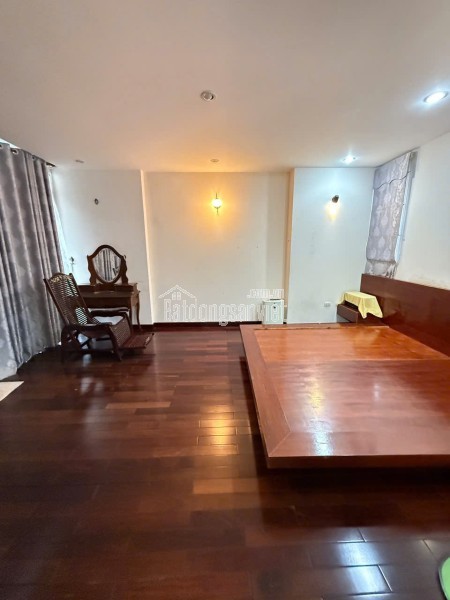Cần bán gấp nhà đẹp giá tốt - Khu Bàu Cát - Trần Mai Ninh