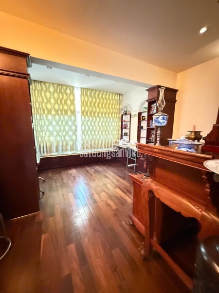 Cần bán gấp nhà đẹp giá tốt - Khu Bàu Cát - Trần Mai Ninh
