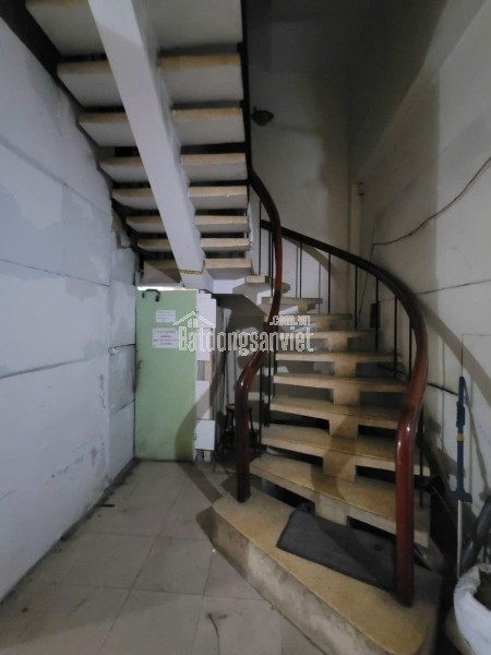 Bán Nhà Mặt Tiền 50 Trần Minh Quyền, Phường 11, Q10