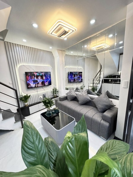 La Thành – Đống Đa – 26m² – 5 tầng – mặt ngõ thông – 5.75 tỷ
