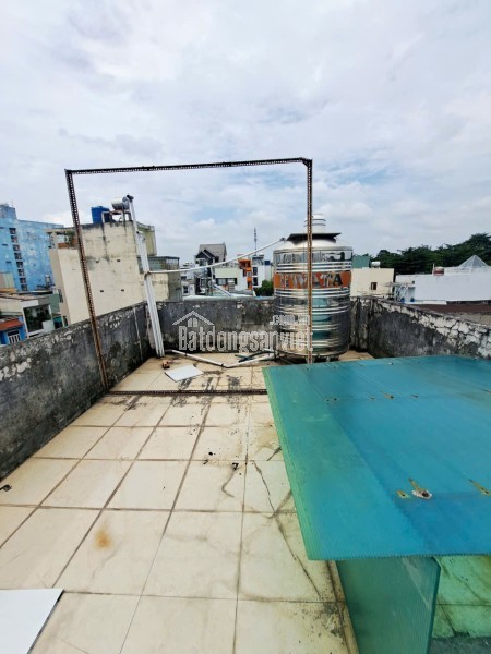 NHÀ TP HCM - Q 11 - 3 BƯỚC RA XE TẢI TRÁNH - HẺM Ô TÔ THÔNG – NHÀ MỚI ĐẸP – TẶNG FULL NỘI THẤT –