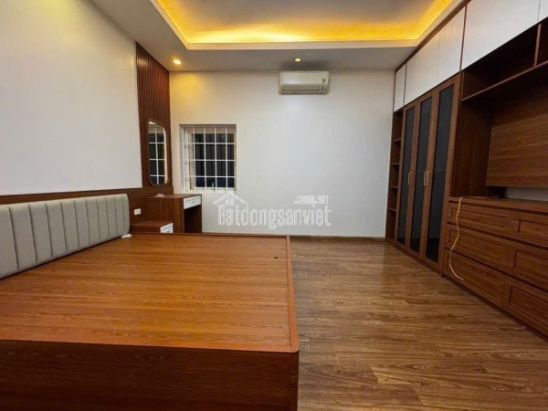 NHÀ ĐẸP LUNG LINH TẠI LẠC LONG QUÂN - OTO 7 CHỖ ĐỖ CỬA - NGÕ THÔNG - THIẾT KẾ HIỆN ĐẠI GIÁ NHỈNH