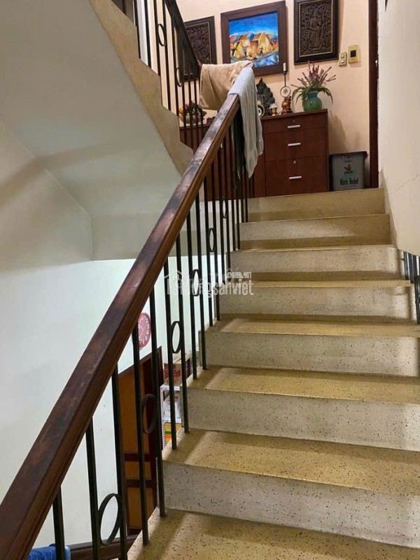 Bán nhà MT Trương Hoàng Thanh P12 Tân Bình 2 lầu (4PN, 3WC)