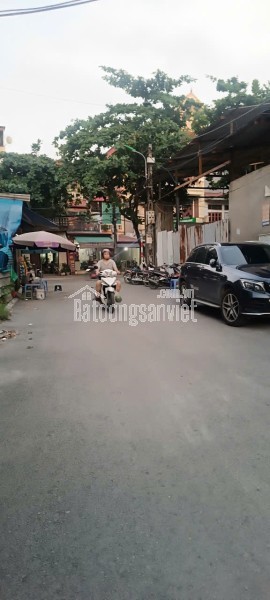 BÁN NHÀ MẶT PHỐ LẠC LONG QUÂN_ TÂY HỒ HÀ NỘI .ĐOẠN VỈA HÈ RỘNG,KINH DOANH SẦM UẤT .DIỆN TÍCH GẦN