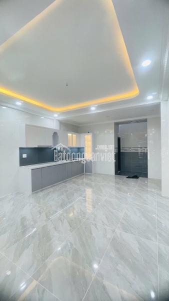 Bán Nhà Hẻm Xe Hơi 13/144 Trần Văn Hoàng, phường 09, Quận Tân Bình