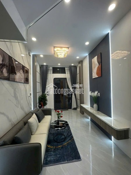 Bán nhà mặt phố Lê Quang Sung, Q.6. DT 42m2, 2 tầng, 3PN. Sổ hồng, giá 6.5 tỷ.