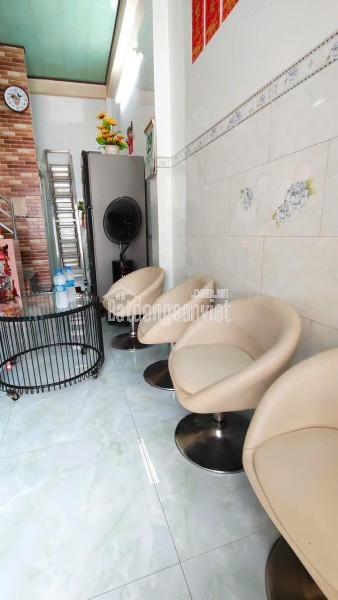 Bán nhà mặt phố Lê Quang Sung, Q.6. DT 42m2, 2 tầng, 3PN. Sổ hồng, giá 6.5 tỷ.