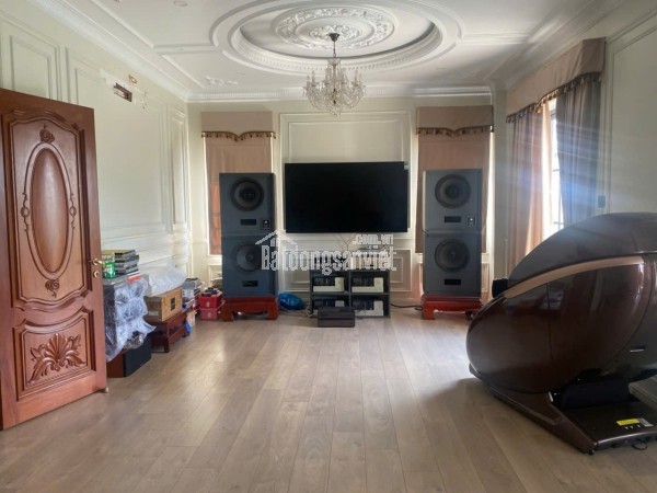 Chính Chủ Bán Mặt Tiền 23, P: Tân Phú, Q.7. DT: (15 x 18m), Giá Chỉ 115 Tỷ. Liên Hệ: 0911160692
