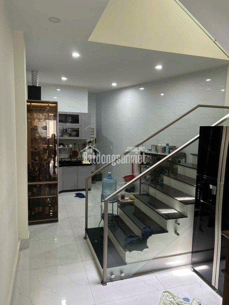 Chính Chủ Bán HXH Lê Thị Bạch Cát, P.11, Q.11, DT 4.15x20m. Giá 11 tỷ5, LH Anh Huy 0936995872