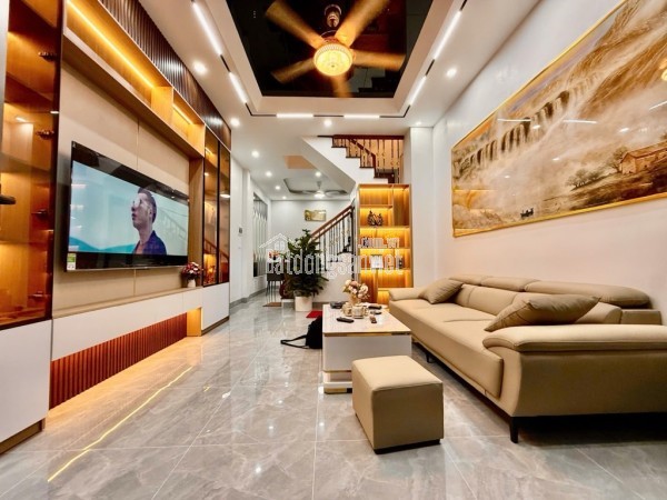 Nhà đẹp 2 mặt thoáng Phố Kim Hoa, Xã Đàn 38m2 x 4 tầng, nội thất hiện đại, 11.8 tỷ