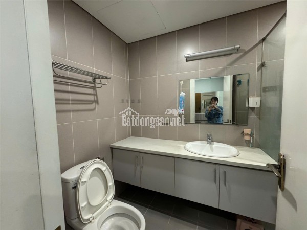 Cần bán gấp căn hộ R3 – Goldmark City
 136 hồ tùng mậu
