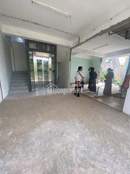 CẦN BÁN LÔ GÓC KĐT VĂN PHÚ – HÀ ĐÔNG CỰC HIẾM   3 MẶT THOÁNG – THANG MÁY – - VỈA HÈ ĐÁ BÓNG 76.2