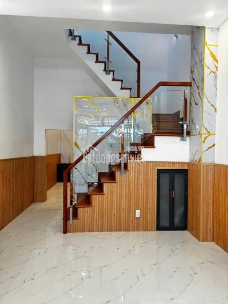 Nhà 3 tầng mới hẻm 769 Phạm Thế Hiển P4Q8. Giá 5,2 tỷ TL