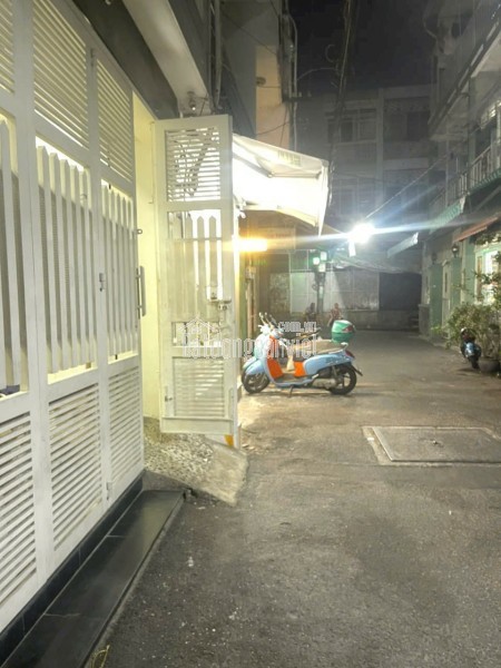 Chính Chủ Bán Hxh Lê Văn Sỹ, P.12, Q.3. Dt: (4.1 X 11.75m), Giá Chỉ 11 Tỷ 900 Triệu, Tell: