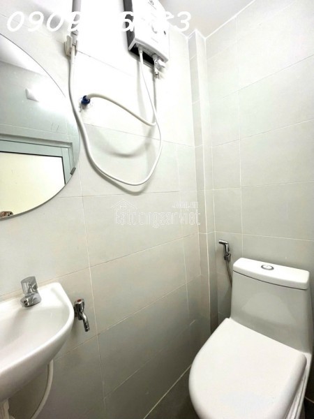 NHÀ ĐẸP 2 TẦNG-60M2- TT QUẬN 7- NHỈNH 5 TỶ