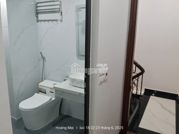 NHÀ Nguyễn Chính, Tân Mai 5 Tầng, 36m2, 7.68 Tỷ - Xem Là Mê!