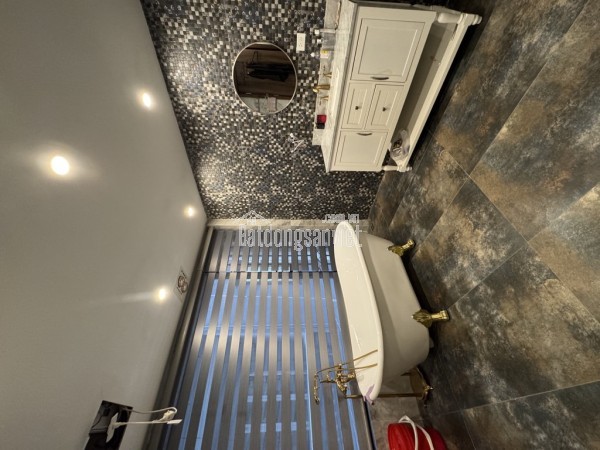 Bán nhà phố Nguyễn Ngọc Nại, 43m2, 11 tỷ tỷ