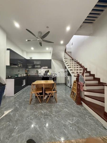 NHÀ MỚI LẠC LONG QUÂN, NGÕ THOÁNG-THÔNG, 5 TẦNG NHÀ MỚI Ở LUÔN GIÁ NHỈNH 8 TỶ