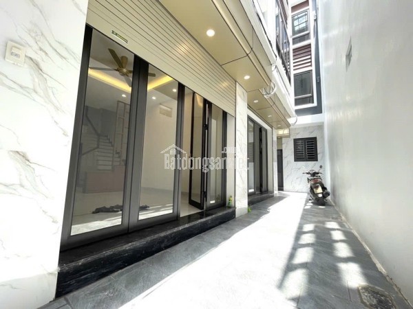 NHÀ MỚI LẠC LONG QUÂN, NGÕ THOÁNG-THÔNG, 5 TẦNG NHÀ MỚI Ở LUÔN GIÁ NHỈNH 8 TỶ