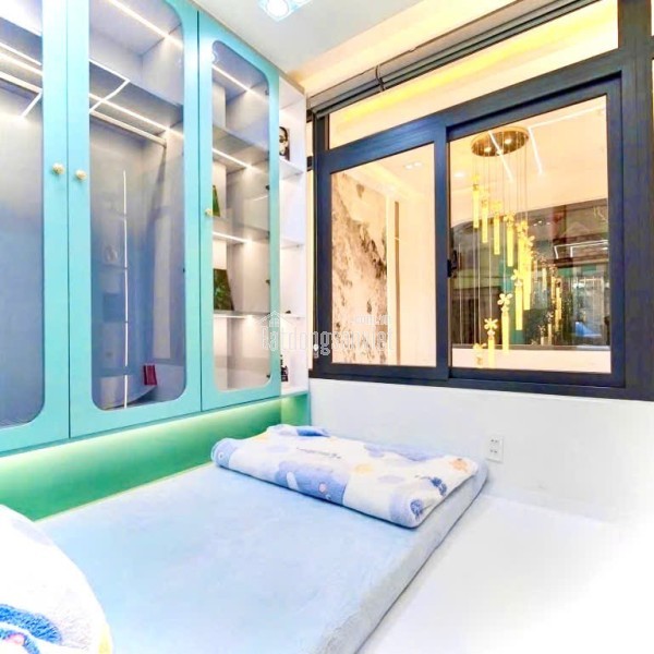Nhà Quận 3- hẻm xe tải Nguyễn Thiện Thuật- Ngang hơn 3m- 4 tầng Full nội thất: 5 tỷ hơn. 0933910039