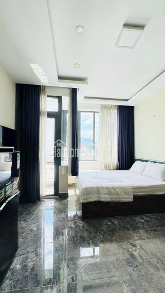 NHÀ KẾ QUẬN 1- DÒNG TIỀN 3.6 TỶ/5NĂM- CAO 6 TẦNG 8 PHÒNG ĐỦ NỘI THẤT- NGUYỄN KHOÁI QUẬN 4: 12 TỶ.