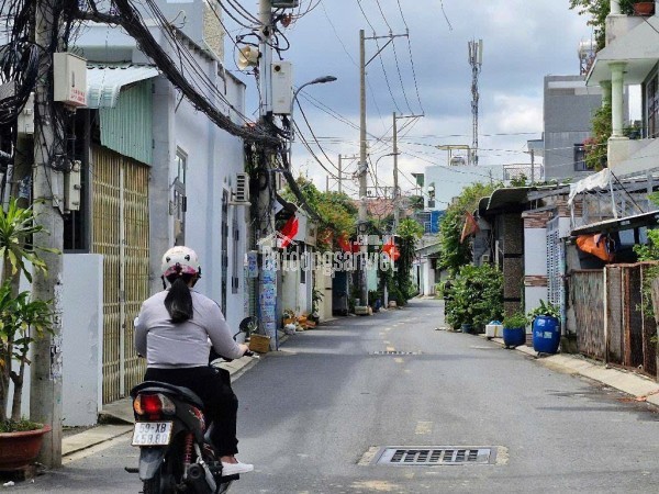 BÁN NHÀ LÔ GÓC 2 MẶT TIỀN – XE TẢI TRÁNH THÔNG TỨ HƯỚNG – P.TĂNG NHƠN PHÚ B, TP.THỦ ĐỨC