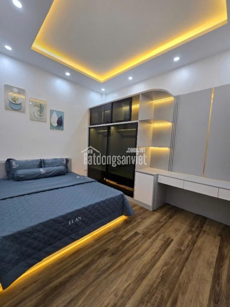 Bán nhà phố Nguyễn Văn Trỗi - Phương liệt , DT :50m2 , Giá Nhỉnh 7 tỷ , gần oto