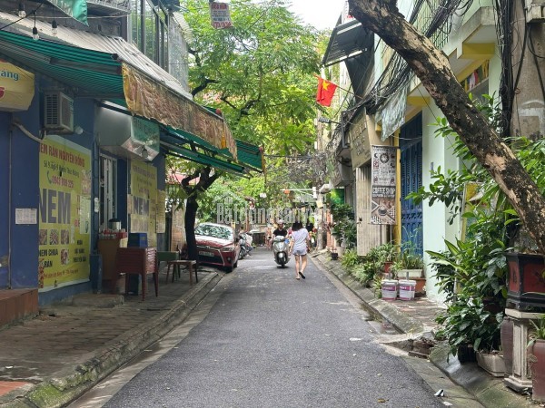 Nhà đẹp trung tâm Đống Đa – phân lô, vỉa hè, ô tô tránh, tiện ích ngập tràn, chỉ 22 tỷ