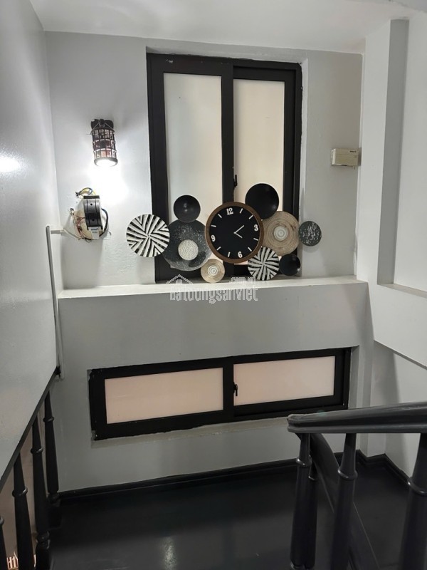 Hồ Quan Nhân – nhà 44m²*6 tầng, 2 mặt ngõ, giá chỉ 10.8 tỷ