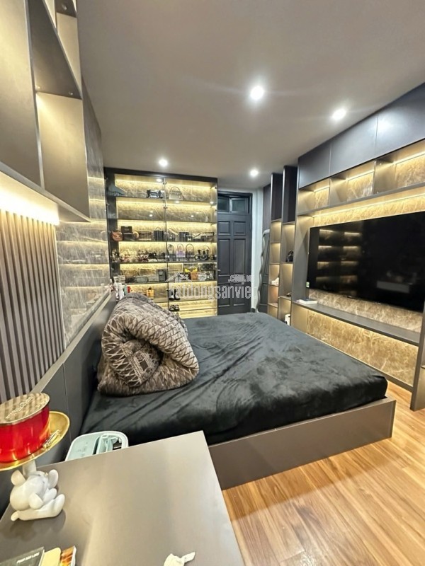 Hồ Quan Nhân – nhà 44m²*6 tầng, 2 mặt ngõ, giá chỉ 10.8 tỷ