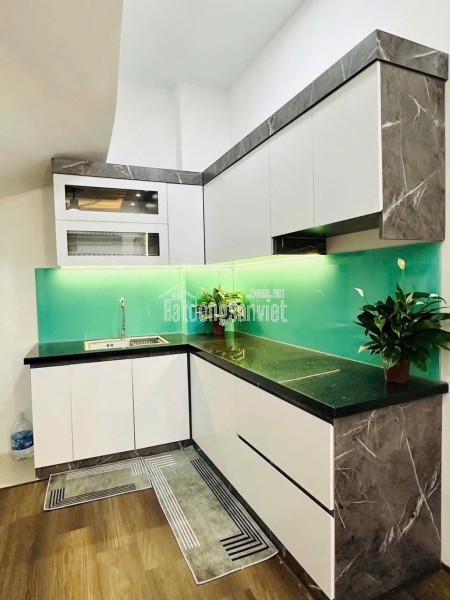 Siêu phẩm lô góc tập thể tầng 1 Trường Chinh 3 mặt thoáng, full đồ ở ngay. ô tô đỗ cầu thang 3PN +