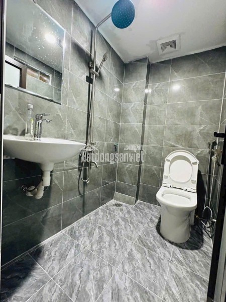 Siêu phẩm lô góc tập thể tầng 1 Trường Chinh 3 mặt thoáng, full đồ ở ngay. ô tô đỗ cầu thang 3PN +