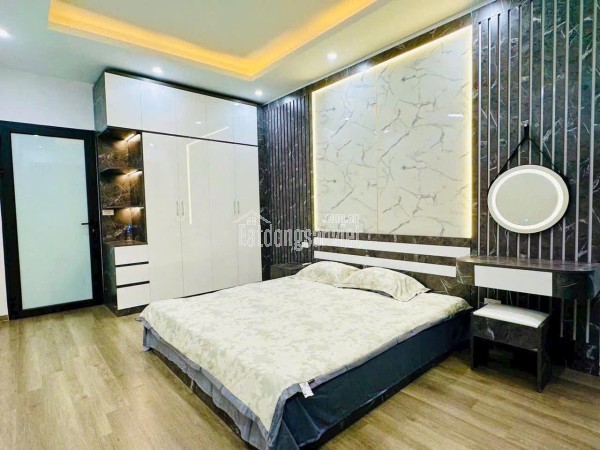 Siêu phẩm lô góc tập thể tầng 1 Trường Chinh 3 mặt thoáng, full đồ ở ngay. ô tô đỗ cầu thang 3PN +